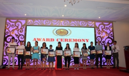 “Người giáo viên giỏi là người dạy học sinh từ trong tâm chứ không phải dạy từ sách”