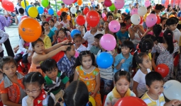 Tưng bừng Chương trình tư vấn hè 2015