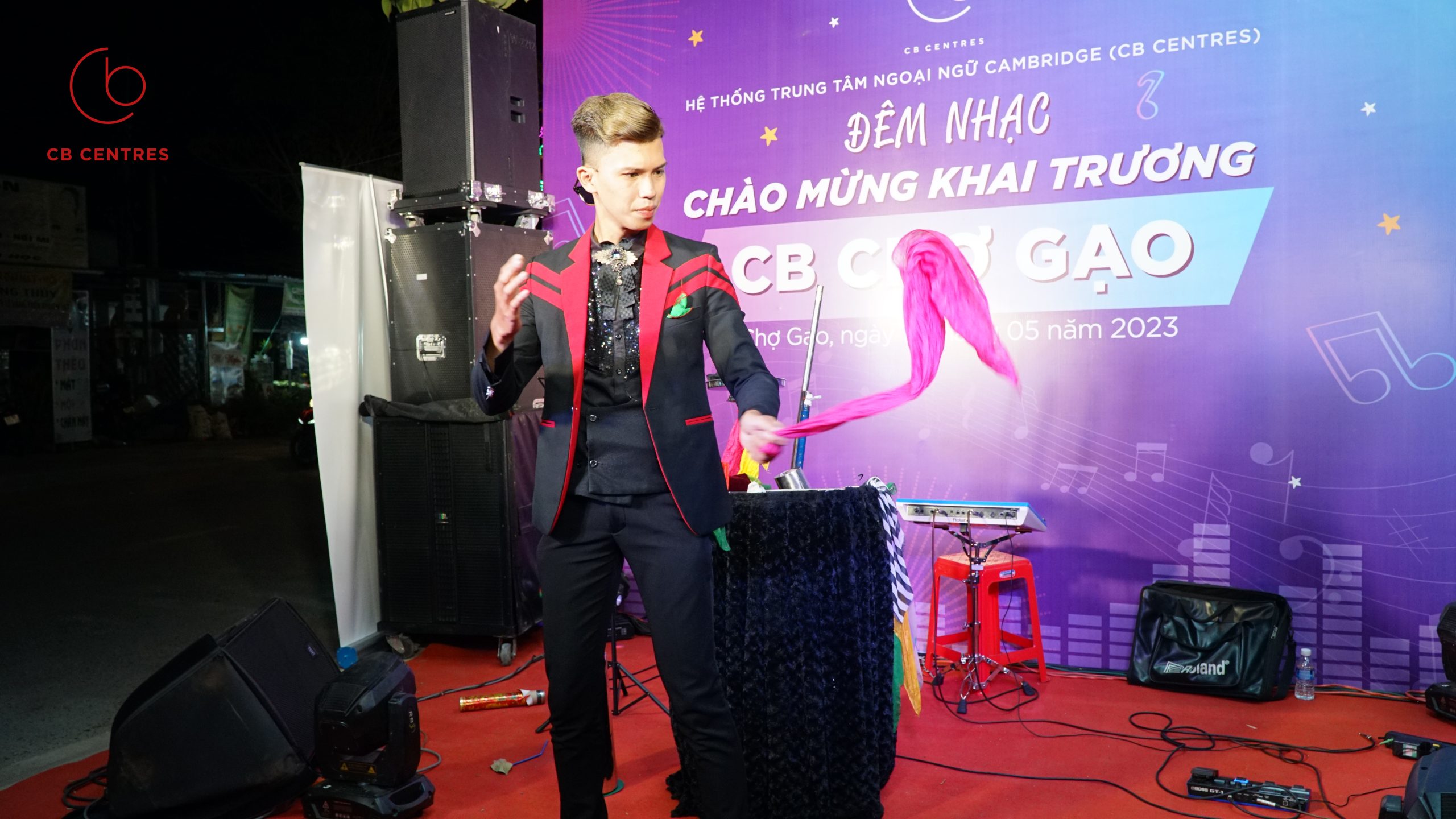 Trình diễn ảo thuật mãn nhãn